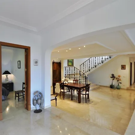 Vakantiehuis Mit Privatpool Fuer 8 Personen Ca 350 Qm In Inca, Mallorca Binnenland Von Mallorca
